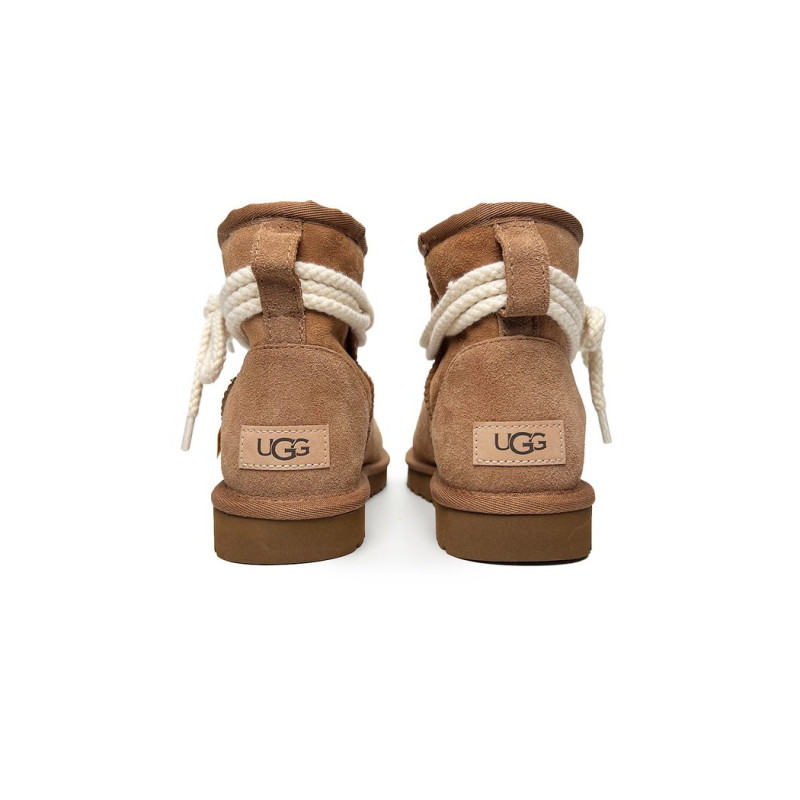 UGG CLASSIC MINI