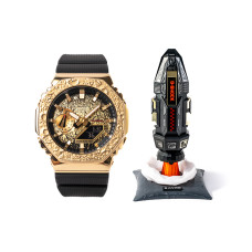 G-SHOCK200 GM-2100MG-1APFM_person