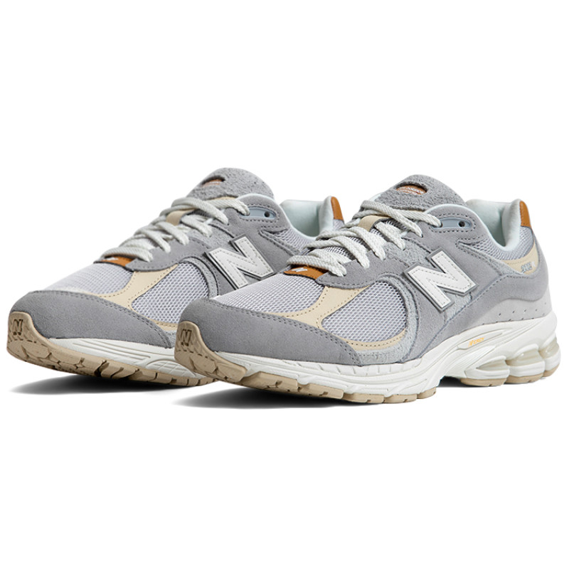 New Balance NB 2002R