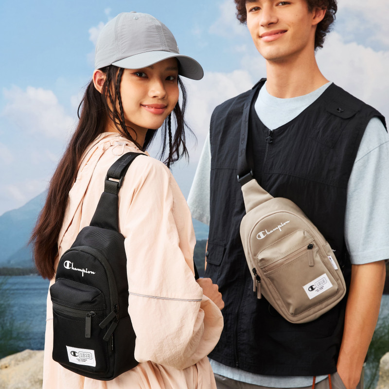 Champion Heritage Classic Crossboody Bag 2.0logo
