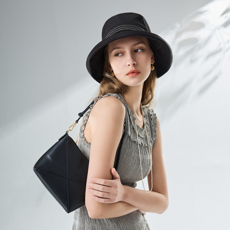 ELLE