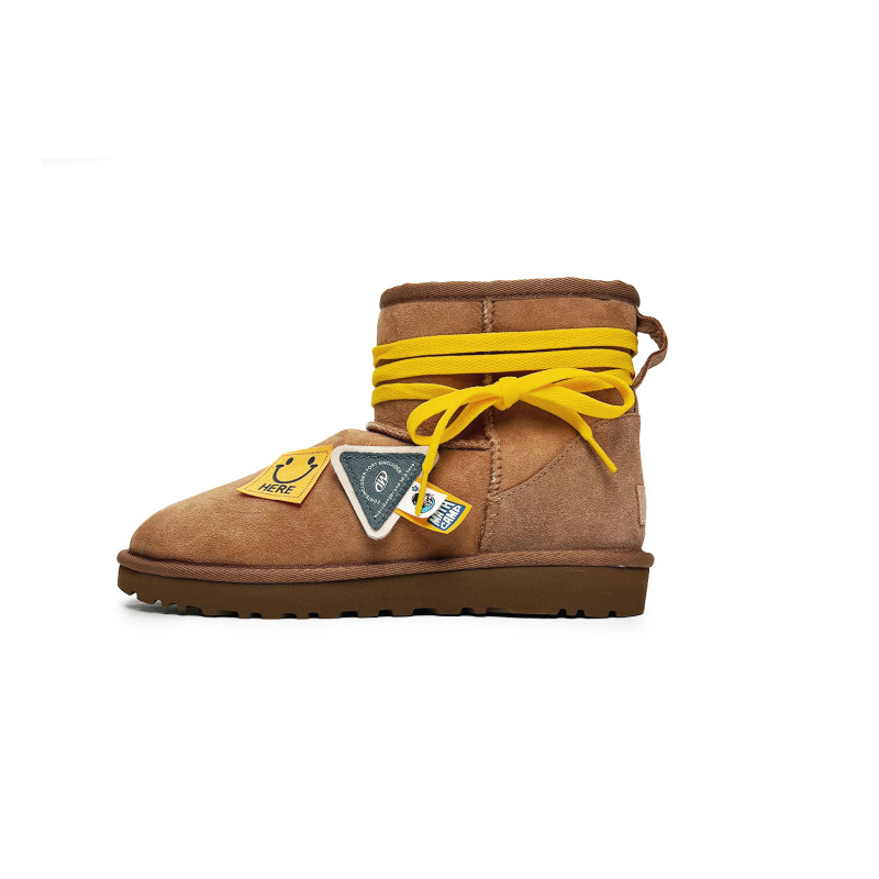UGG CLASSIC MINI