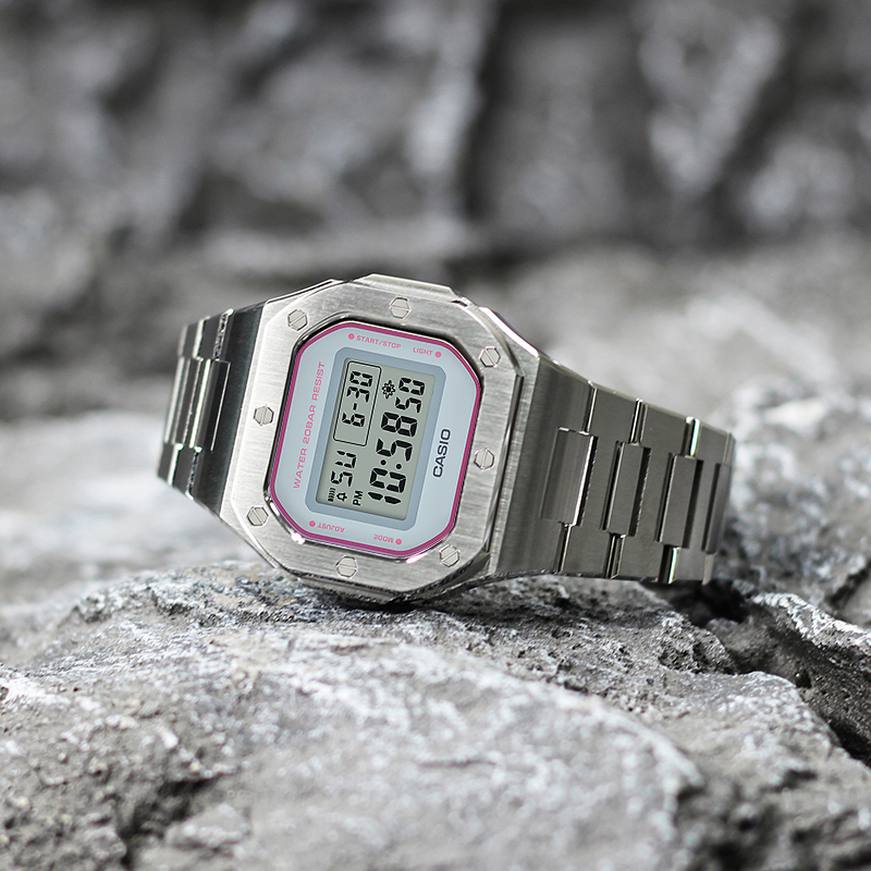 CASIO DW-5600SC-4