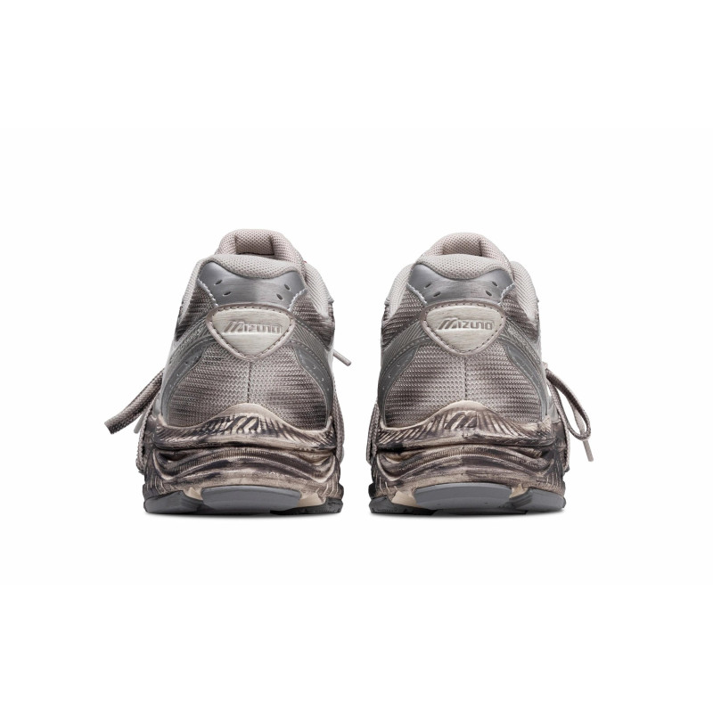 Mizuno Racer S