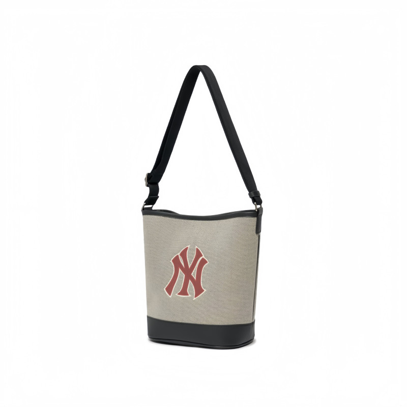 MLB CNY