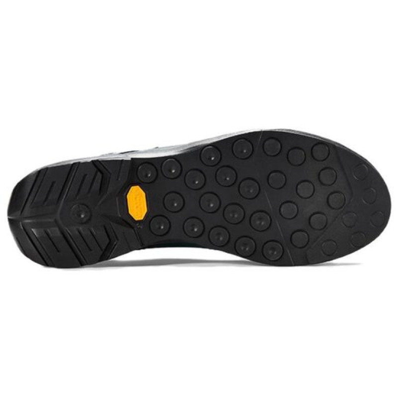 Arcteryx Arakys Approach