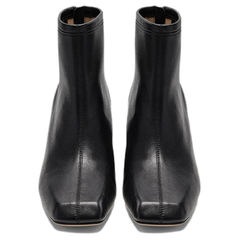 NINE WEST