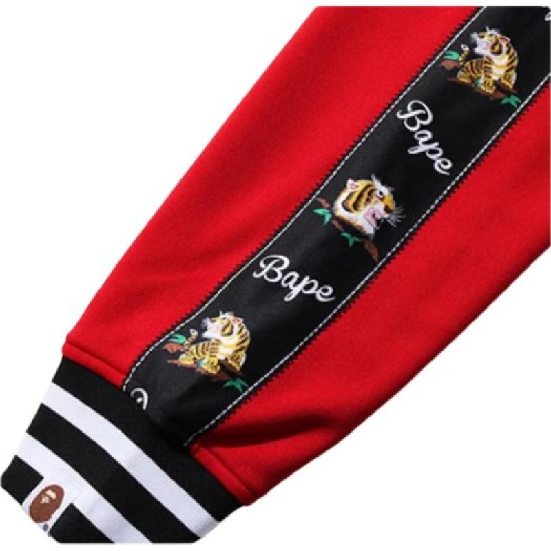 BAPE
