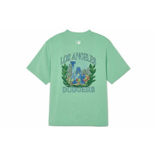 MLB T
