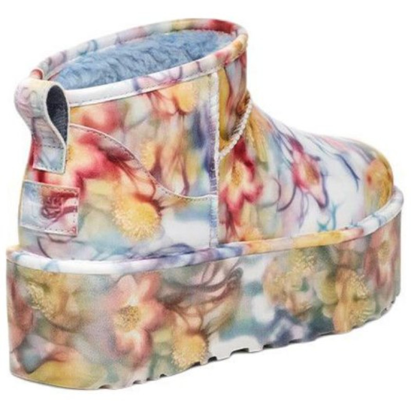 COLLINA STRADA x UGG