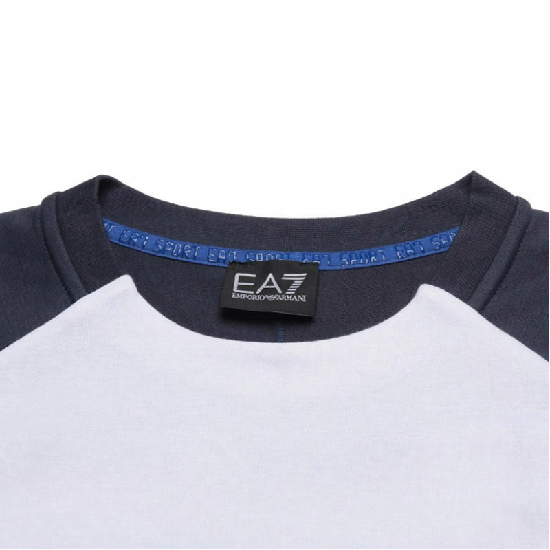 EMPORIO ARMANI EA7 SS22 Logo