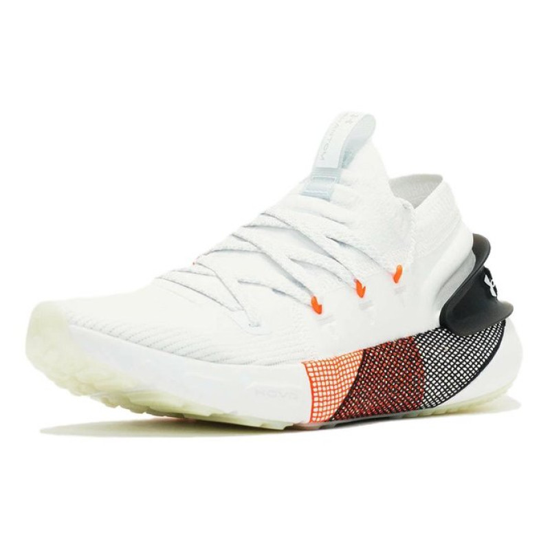 Under Armour HOVR Phantom 3 Launch