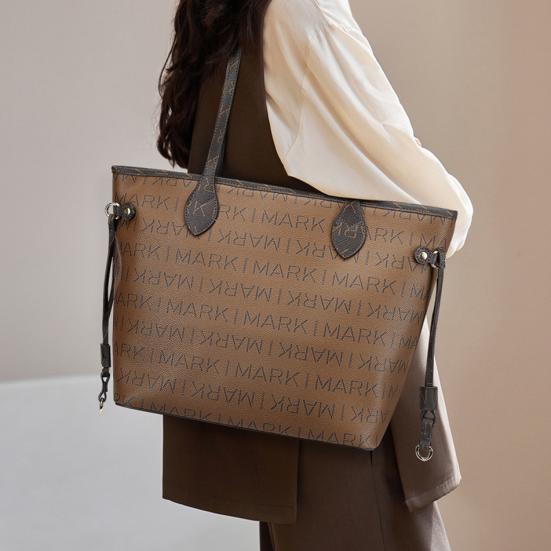 FAIRWHALE PVC Tote
