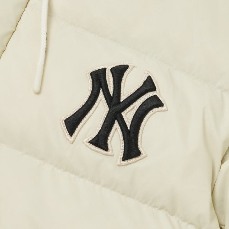 MLB FW22 Logo