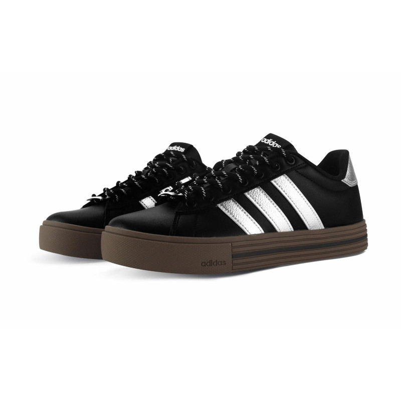 adidas Daily 4.0
