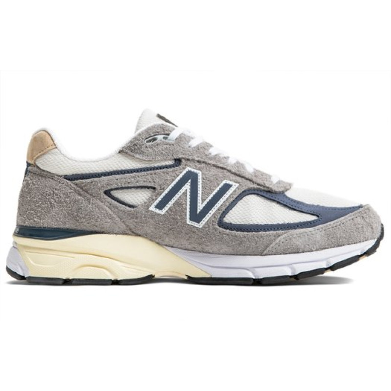 New Balance NB 990 V4