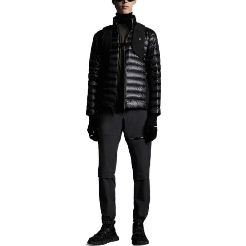 Moncler FW21 logo