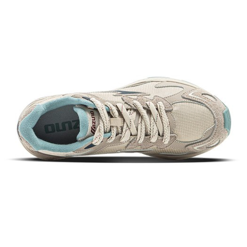 Mizuno Racer S
