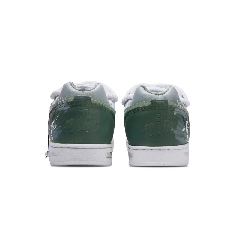 Nike EBERNON