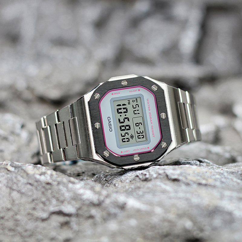 CASIO DW-5600SC-4