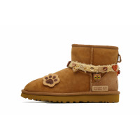 UGG CLASSIC MINI