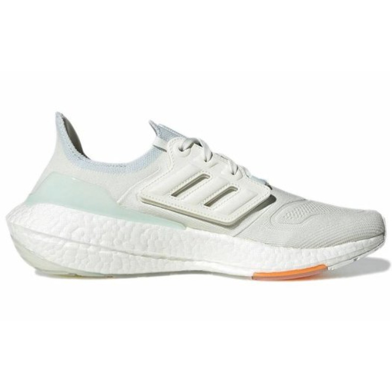 adidas Ultraboost 22