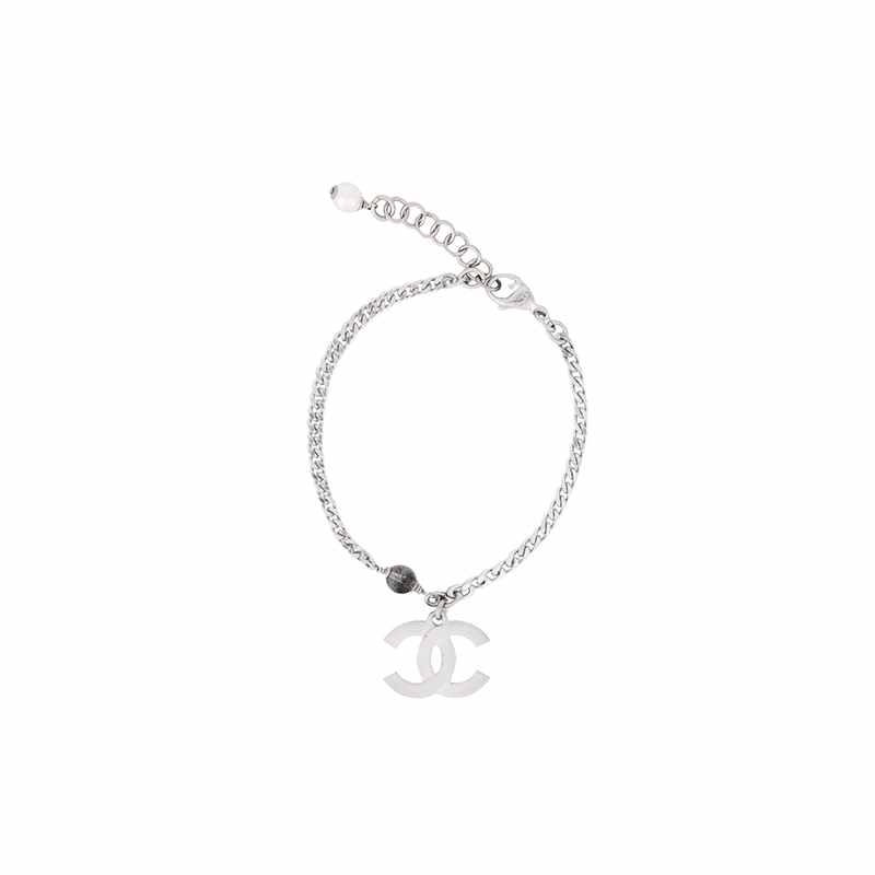 CHANEL C -
