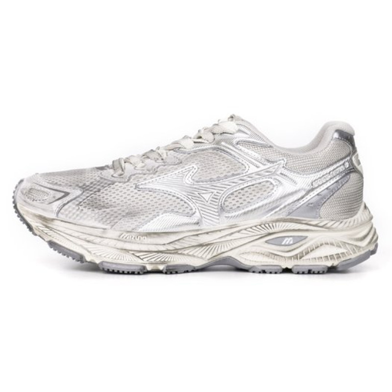 Mizuno Racer S