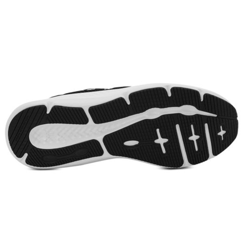 Under Armour Pursuit Charged