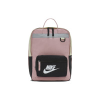 Nike Tanjun