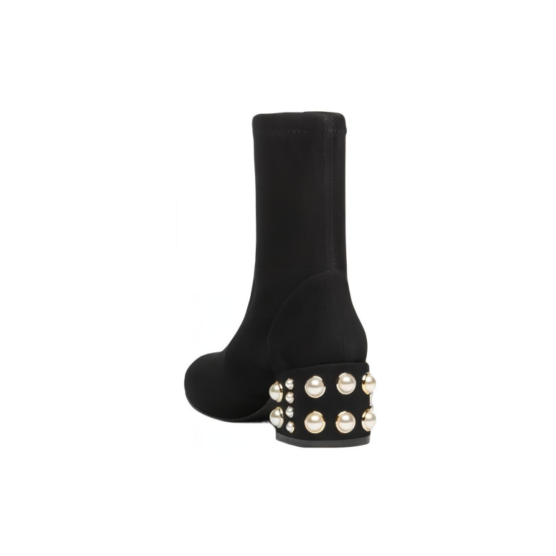 stuart weitzmanSW