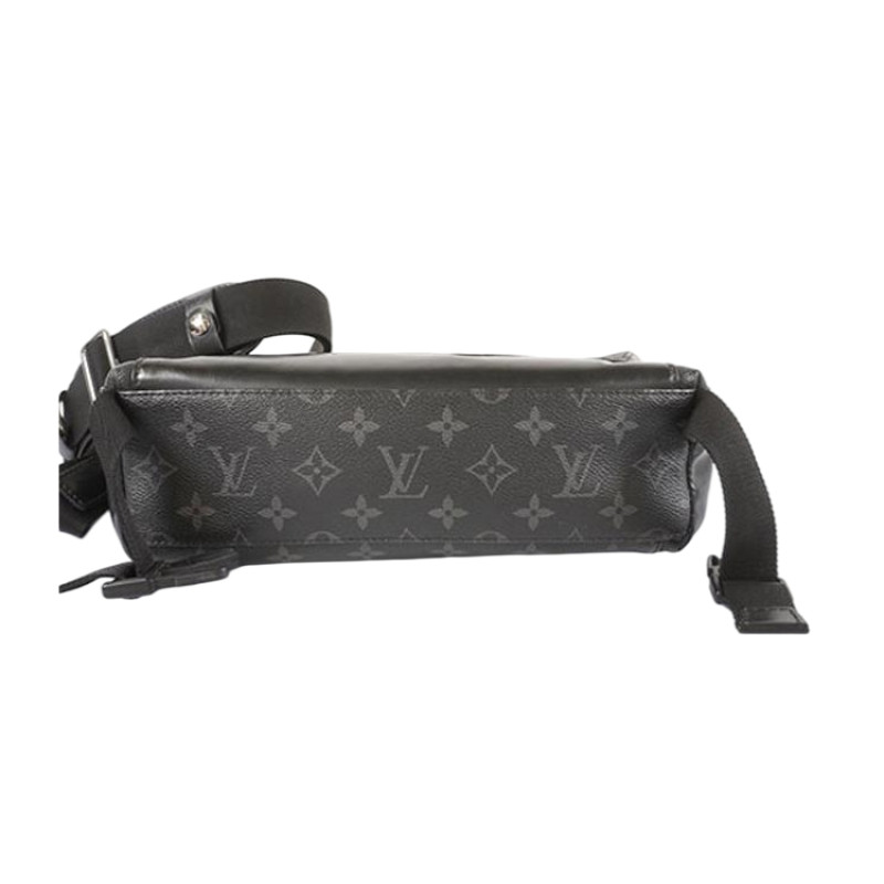 LOUIS VUITTON Voyager