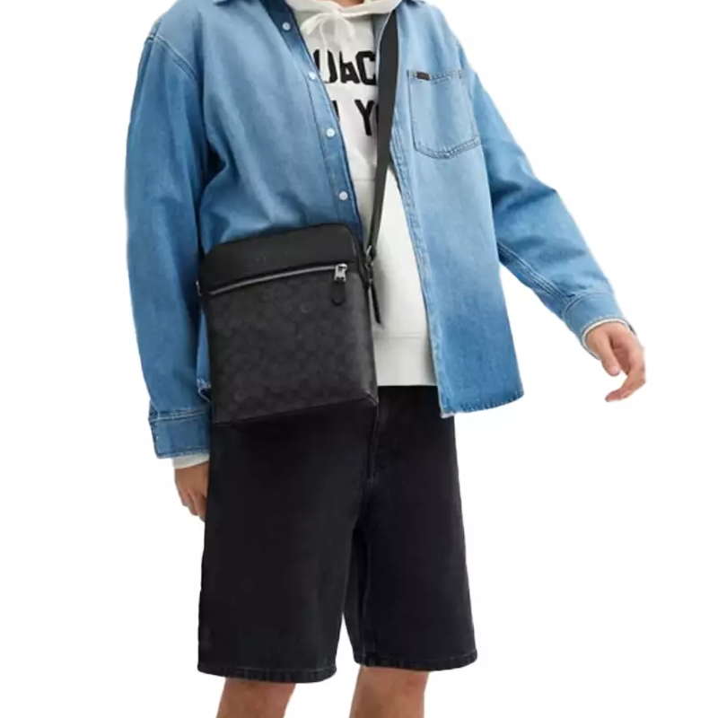 COACH 22 PVC