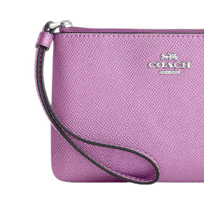 COACH Corner Zip 16