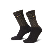 Nike ESSENTIAL Logo 2