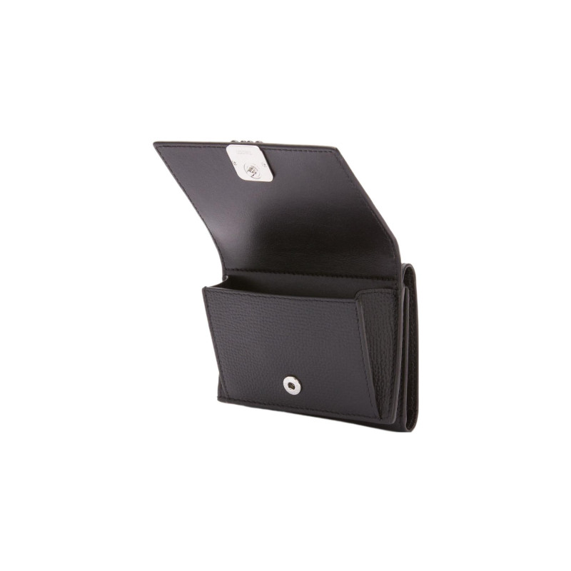 LOEWE Anagram