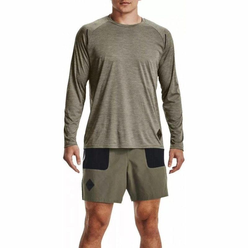Under Armour T