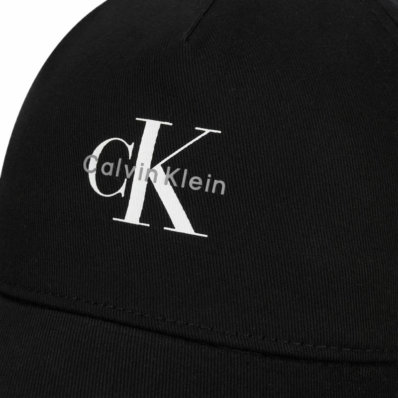CALVIN KLEIN