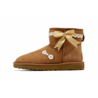 UGG CLASSIC MINI