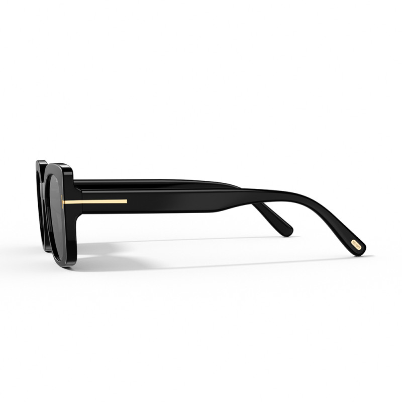 TOM FORD