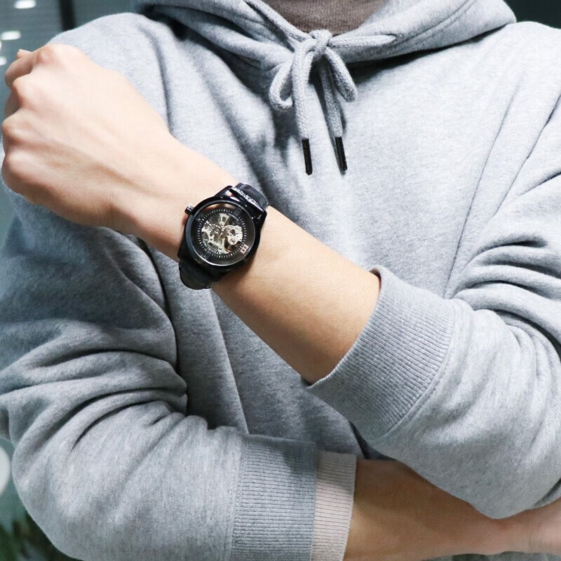 STUHRLING 42mm 877.06