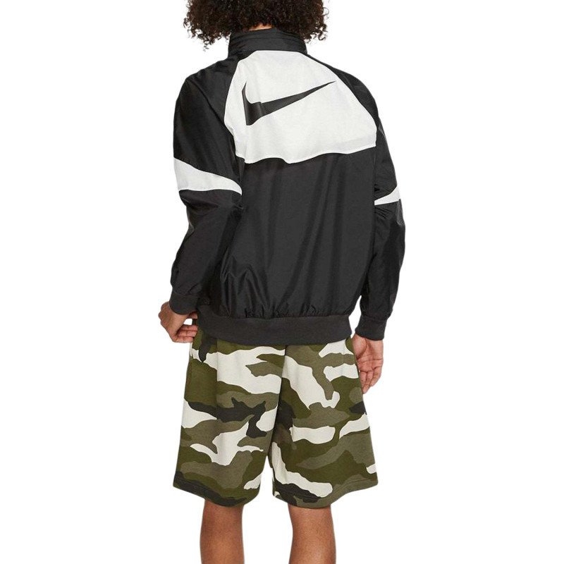 Nike Sportswear Wind Runner Logo