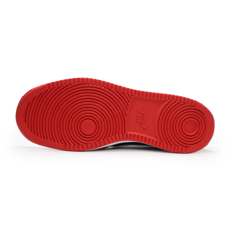 Nike EBERNON