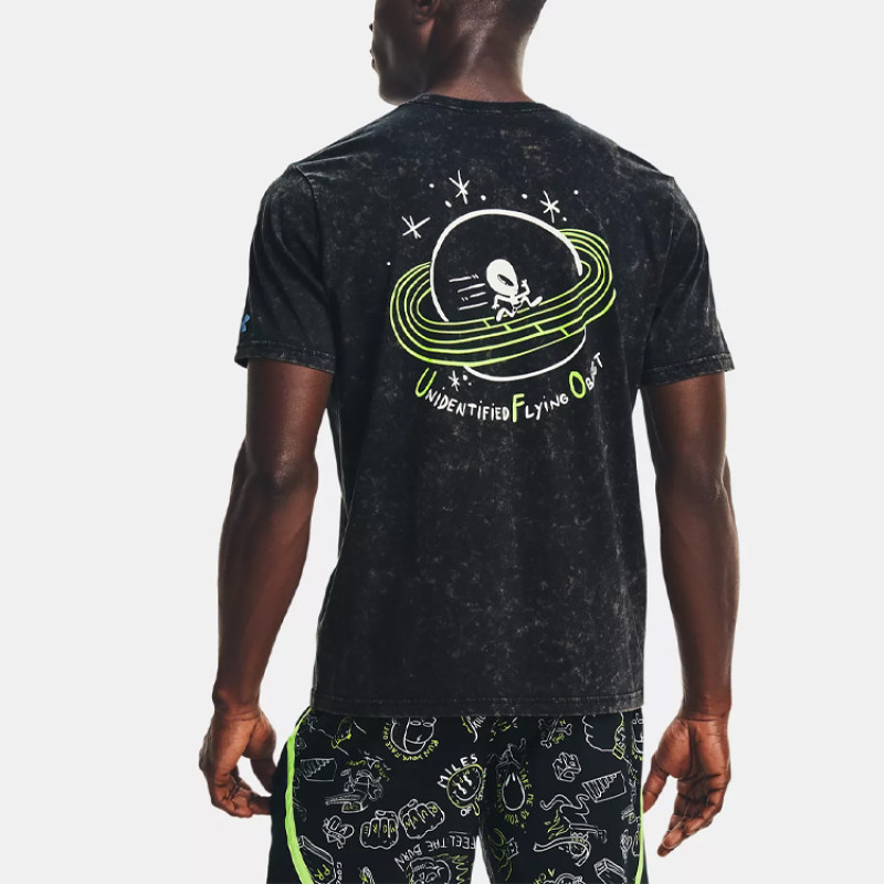 Under Armour T
