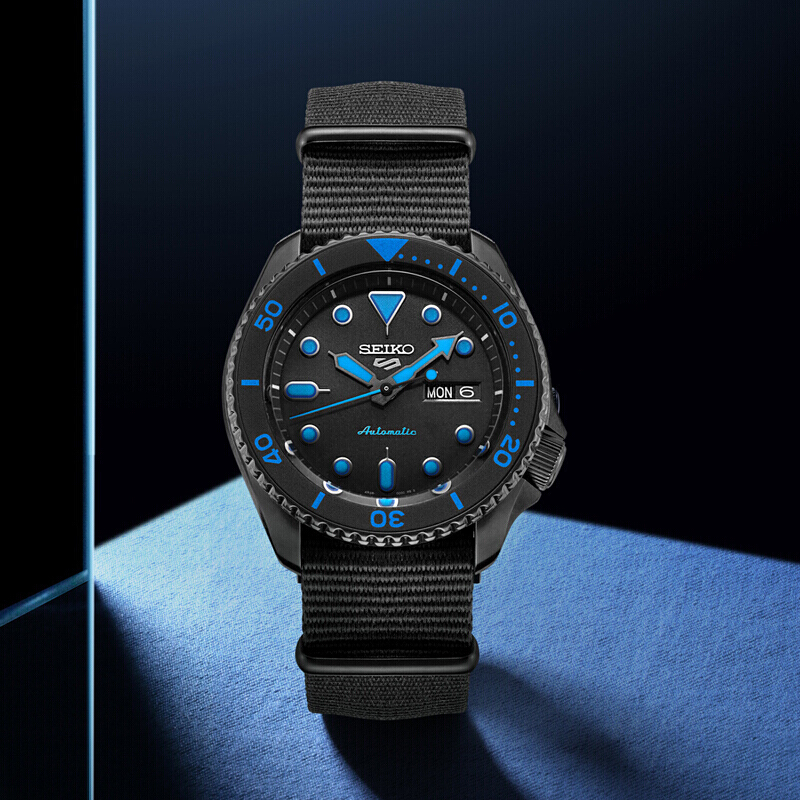 SEIKO 5 SRPD81K1