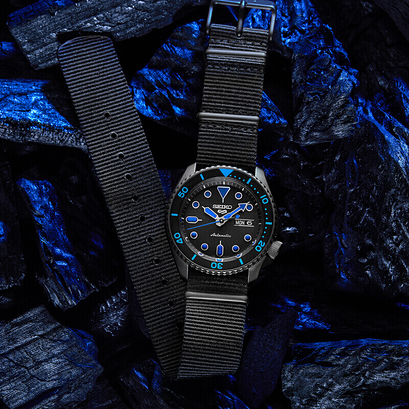 SEIKO 5 SRPD81K1