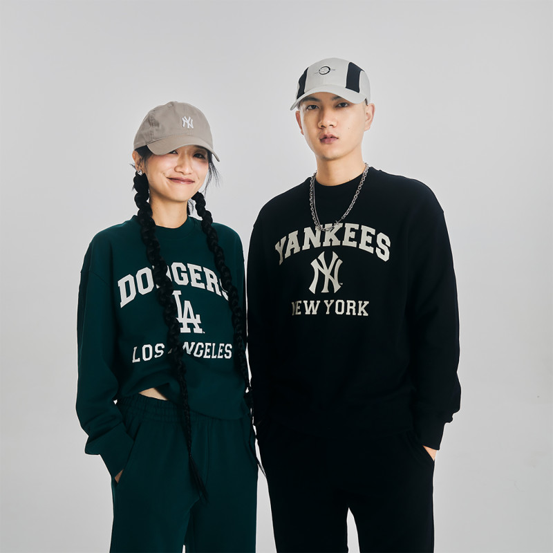 MLB