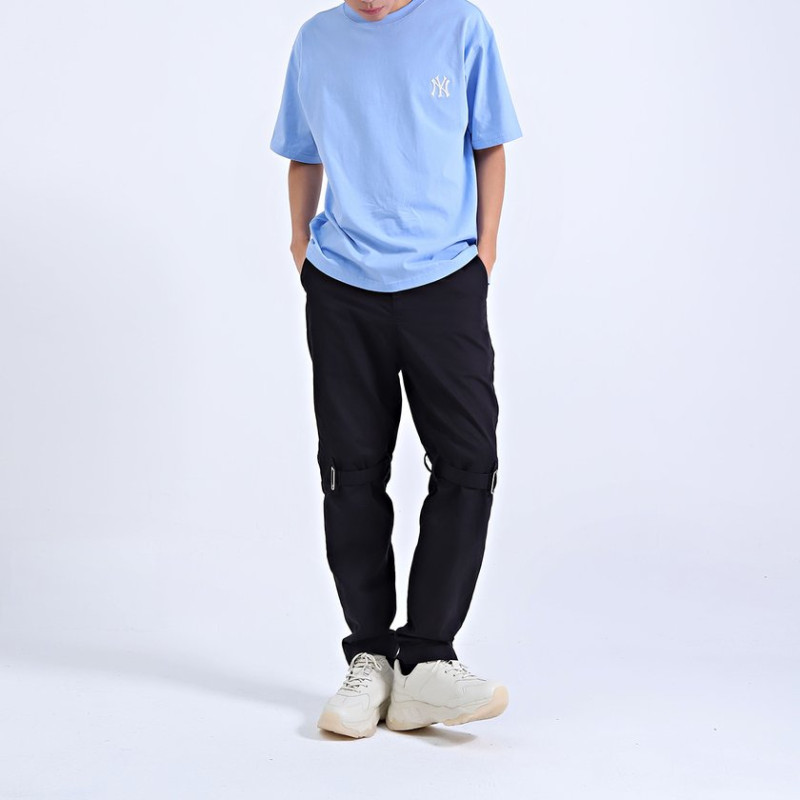 MLB T