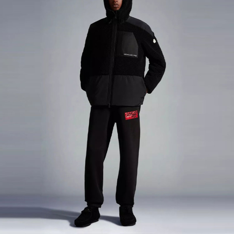 Moncler FW22 logo
