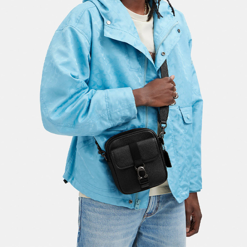 COACH Crossbody 15 Logo